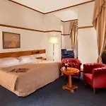 Hotell La Residenza 4*